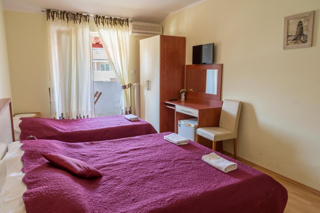Pag Marina Rooms & Apartment Exterior foto